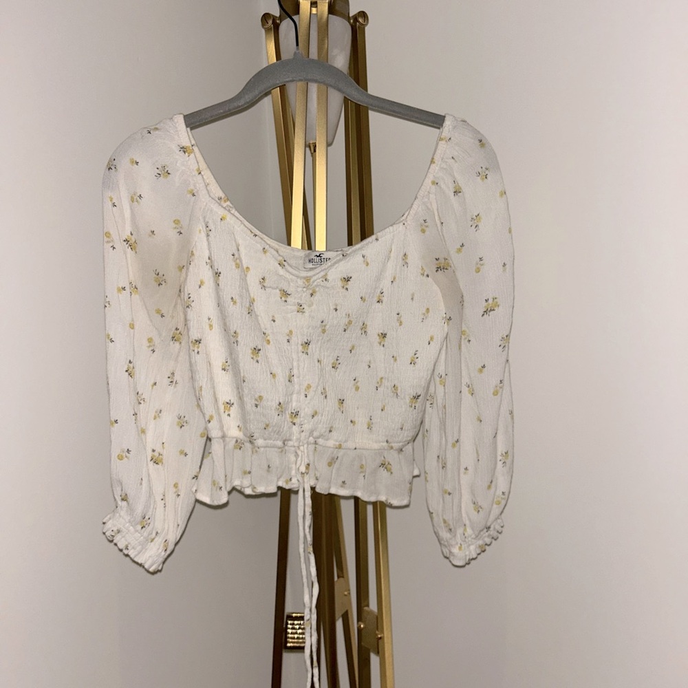 Long sleeve crop top!